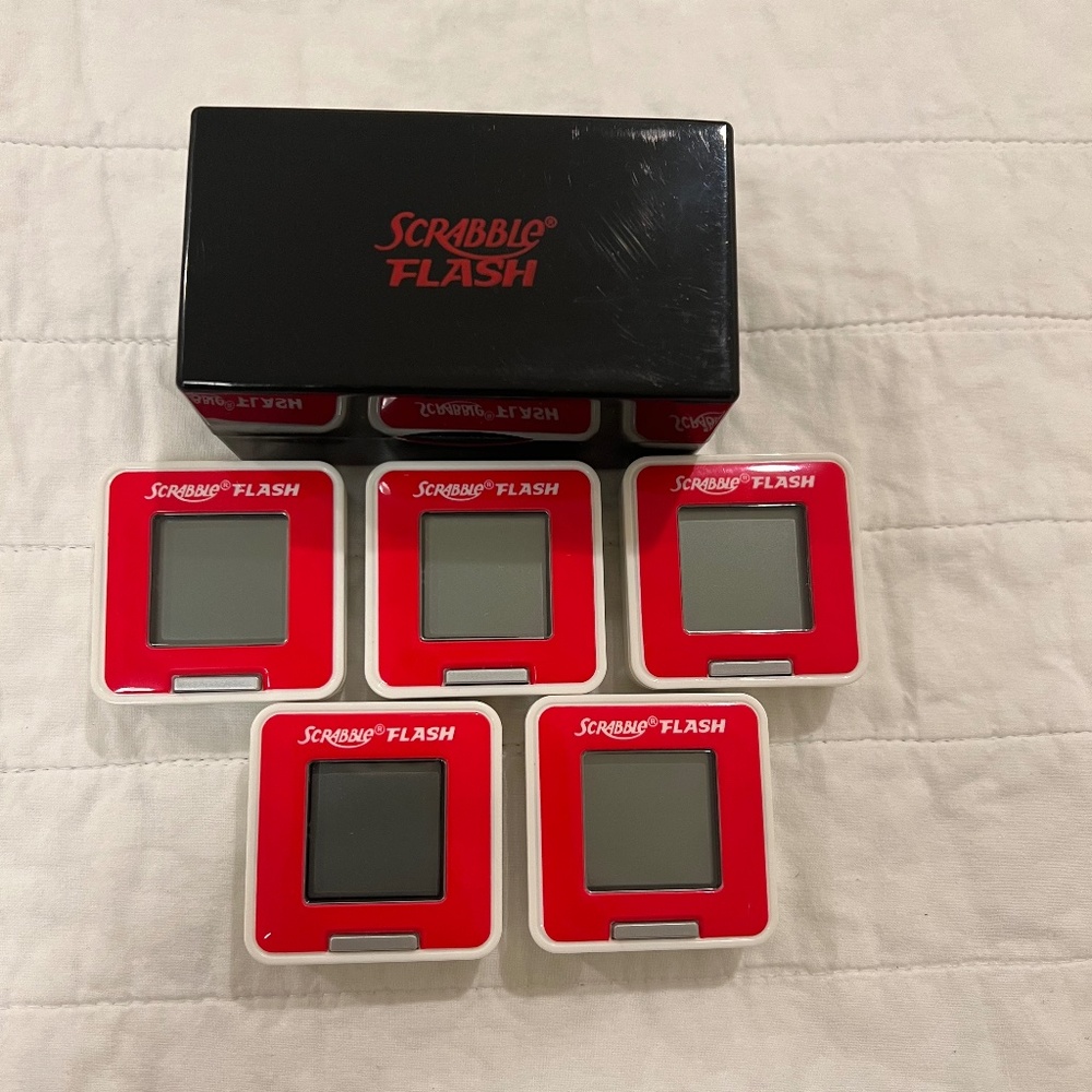 Scrabble Flash Electronic Game With Case (5) Tiles